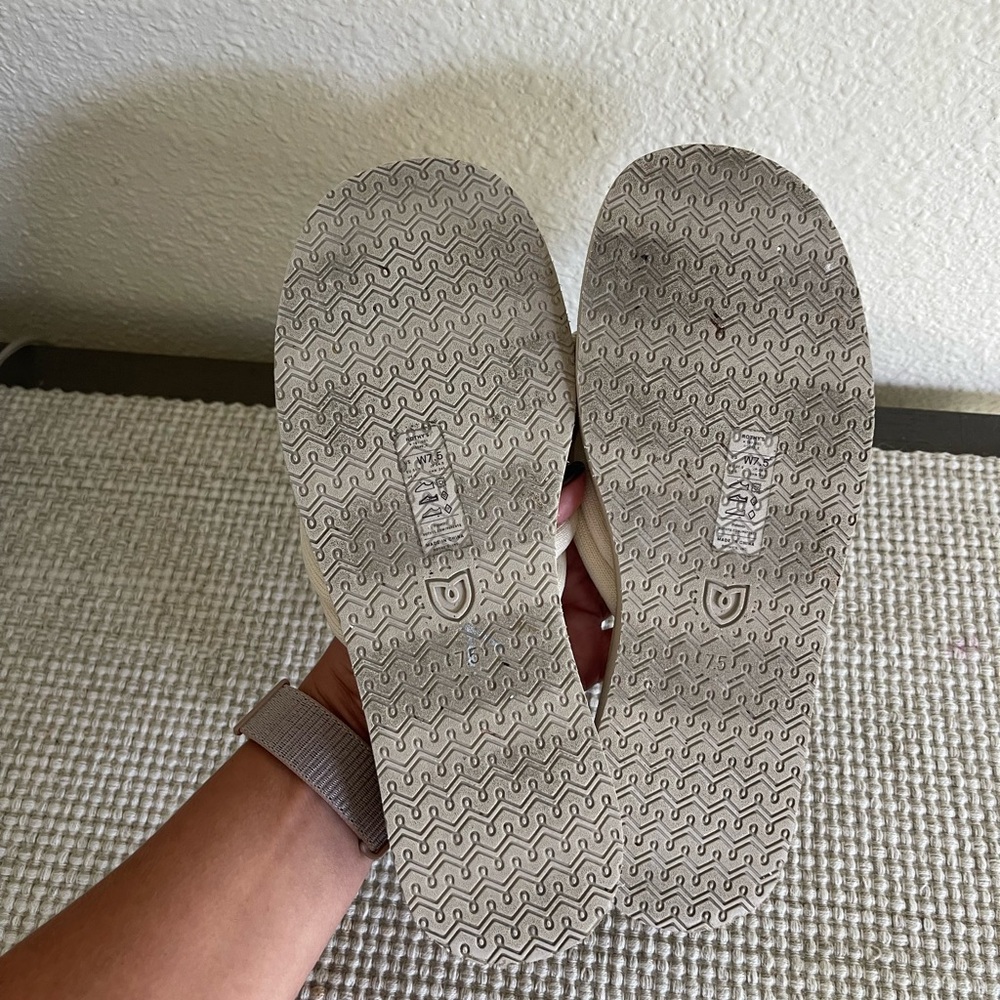 Rothy's Cream and Tan Knotted Sandals - Picture 5 of 8